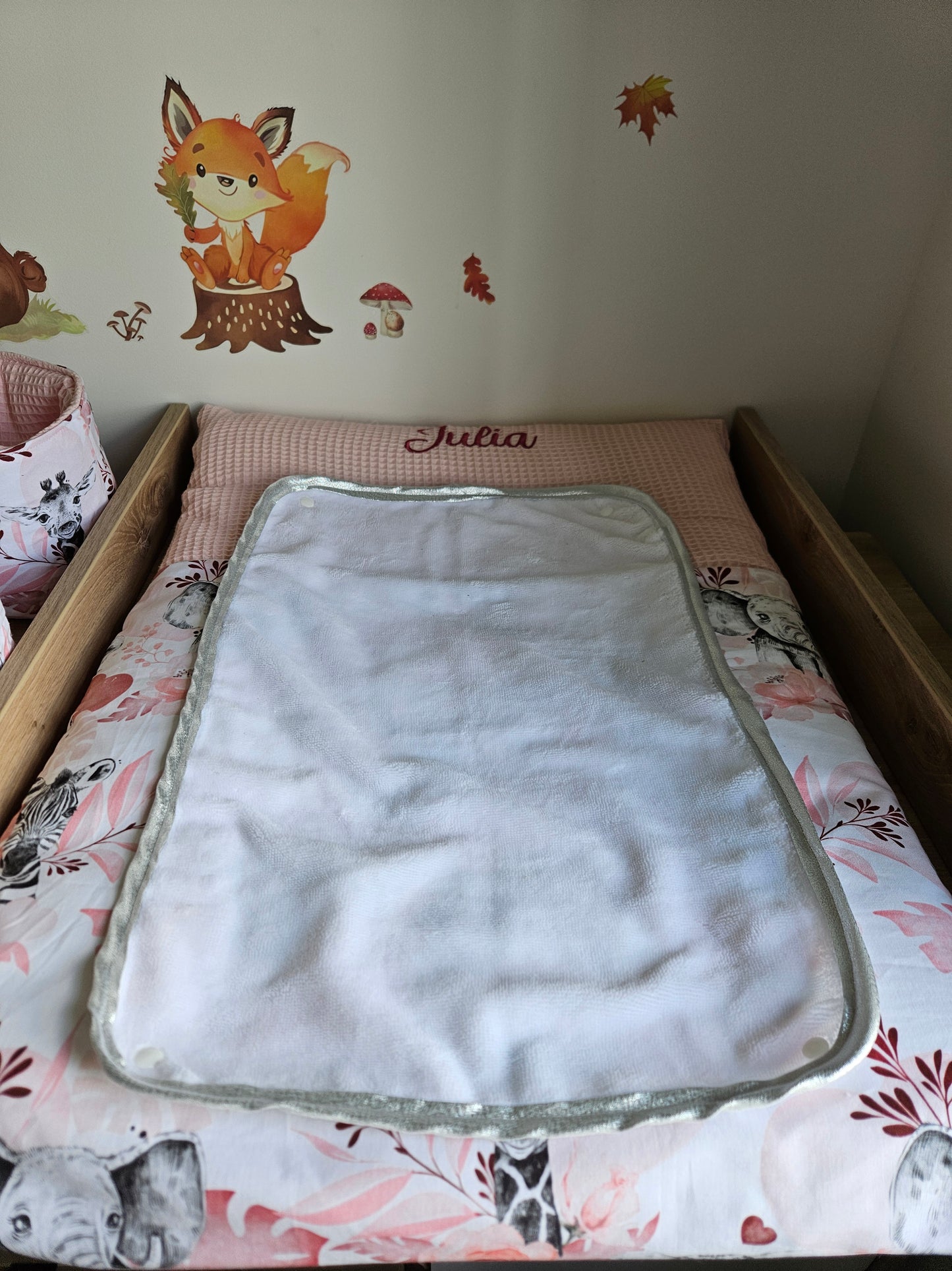 Matelas a langer avec serviette amovible