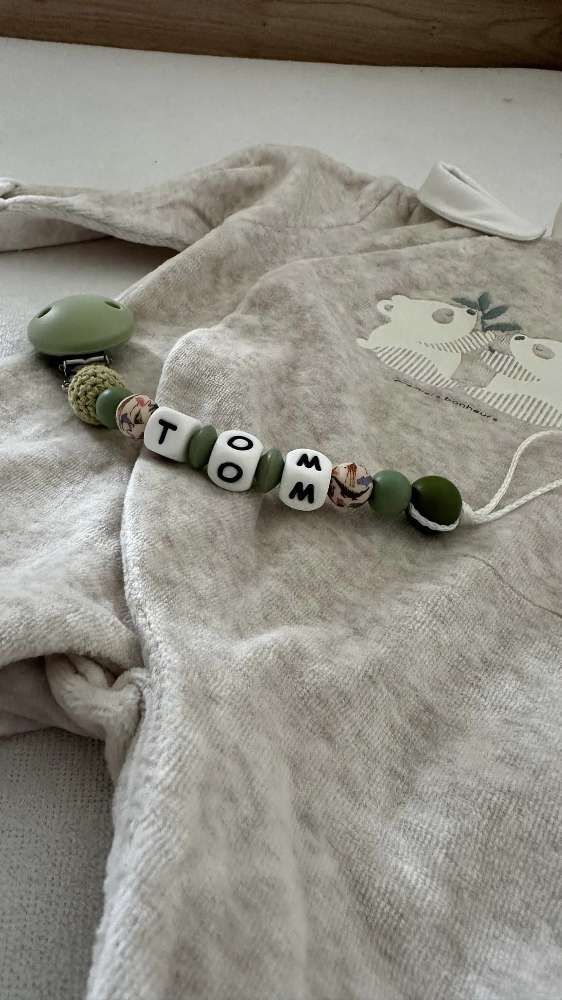 Attache tétine "Tom" - L'atelier de Chloé