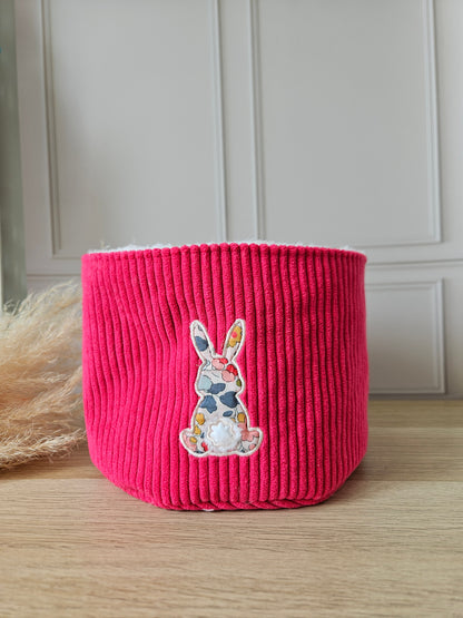 Panière naissance, cadeau naissance : Doudou,bavoir, lange personnalisé