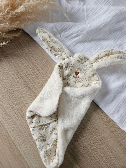 Doudou plat lapin, doudou personnalisé